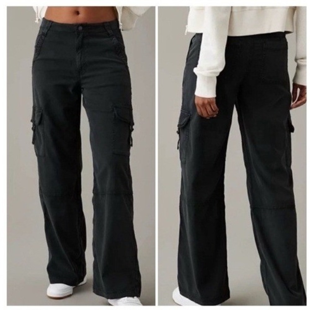 American Eagle Dreamy Drape Cargo Pants  2 Long Black Mid Rise Baggy Wide Leg